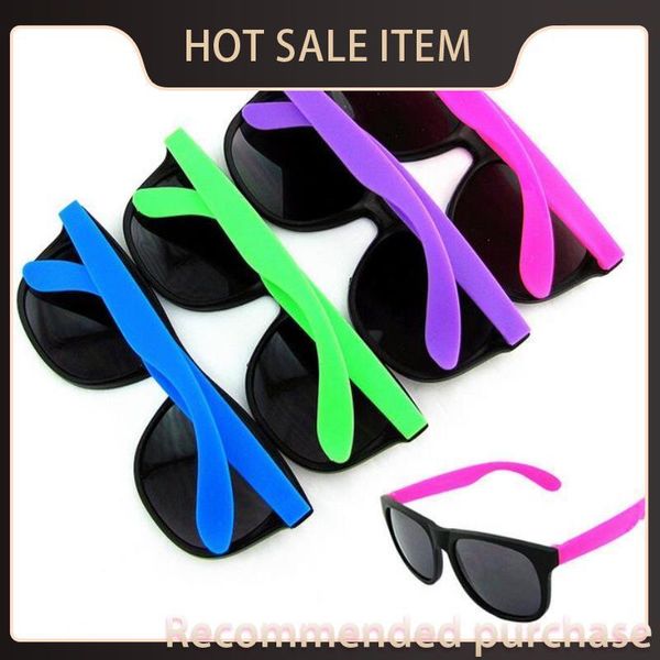 colorful nuxsr brand sunglasses sunglasses eyewear style retro men&women uv400 shipping design 10pcs/lot rpaod, White;black
colorful nuxsr brand sunglasses sunglasses eyewear style retro men&women uv400 shipping design 10pcs/lot rpaod, White;black
