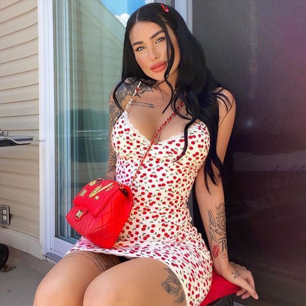suspender short fashion cherry womens dress printing flounce v neck mid waist polyester tight, Black;gray
suspender short fashion cherry womens dress printing flounce v neck mid waist polyester tight, Black;gray