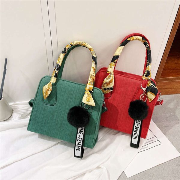 hbp handbag women 2021 new with silk scarf large capacity female student fashion one shoulder messenger bag
hbp handbag women 2021 new with silk scarf large capacity female student fashion one shoulder messenger bag
