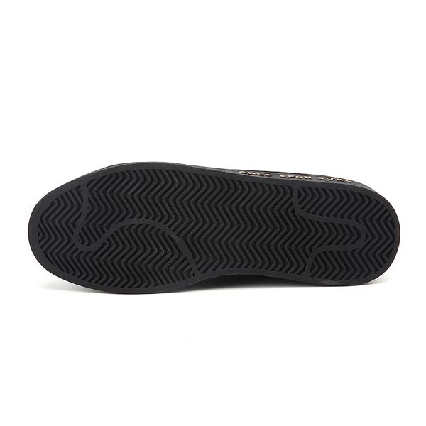 new lightweight mens skateboard shoes casual sports shoes professional non-slip wear-resistant shoes men fashion sneakers
new lightweight mens skateboard shoes casual sports shoes professional non-slip wear-resistant shoes men fashion sneakers