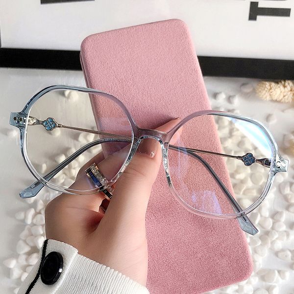 70% off new blue light proof female rice nail transparent polygon frame personalized four leaf grass metal leg glasses mwul, White;black
70% off new blue light proof female rice nail transparent polygon frame personalized four leaf grass metal leg glasses mwul, White;black