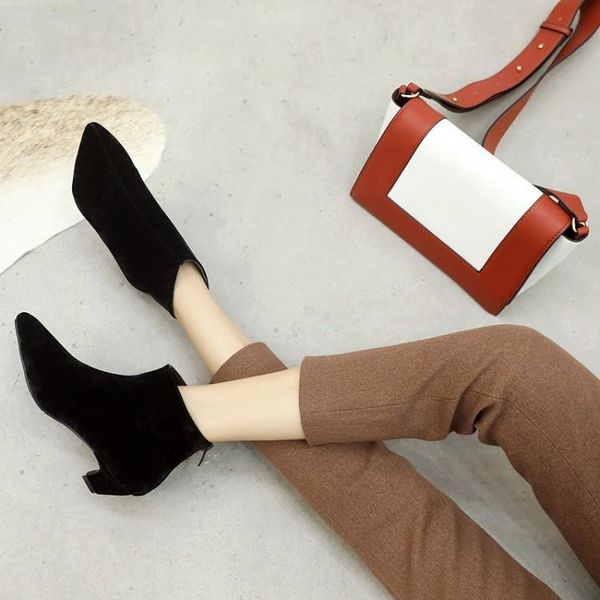 boots oversized pointed short boots, slim heel women's back zipper, polished velvet, thin-soled ankle, Black
boots oversized pointed short boots, slim heel women's back zipper, polished velvet, thin-soled ankle, Black