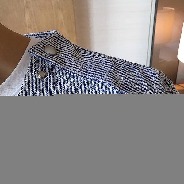 men's casual shirts 2021 autumn design sense japanese retro niche striped shirt male ins harajuku pocket trend, White;black
men's casual shirts 2021 autumn design sense japanese retro niche striped shirt male ins harajuku pocket trend, White;black