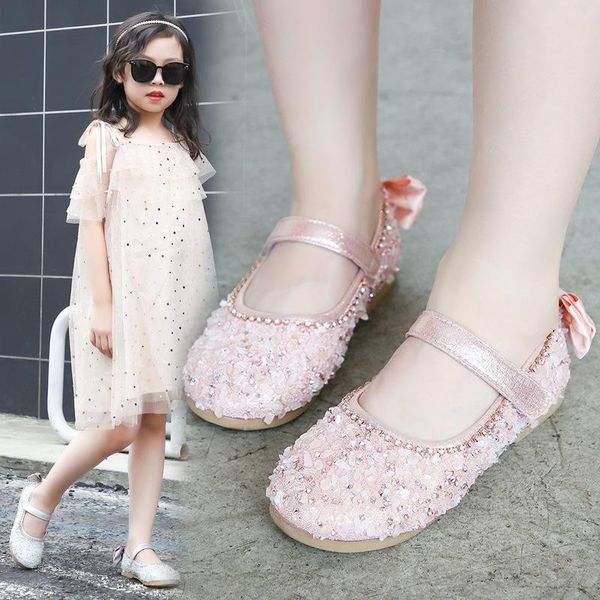 sneakers 2021 children's girl princess dance shoes girls cute crystal bow beaded sandals children casual, Black;red
sneakers 2021 children's girl princess dance shoes girls cute crystal bow beaded sandals children casual, Black;red