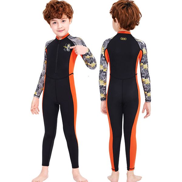boys, new children's one piece swimsuit for middle and small children, White;black
boys, new children's one piece swimsuit for middle and small children, White;black