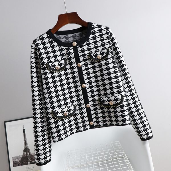 202 2021 spring sweater long sleeve crew neck cardigan white khaki sweater red luxury womens clothes ousheng, White;black
202 2021 spring sweater long sleeve crew neck cardigan white khaki sweater red luxury womens clothes ousheng, White;black