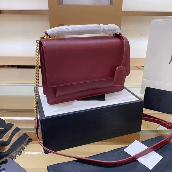 lady chain crossbody bag shoulder purse women flap handbag retro messager bag genuine leather wallet bag silver hardware
lady chain crossbody bag shoulder purse women flap handbag retro messager bag genuine leather wallet bag silver hardware