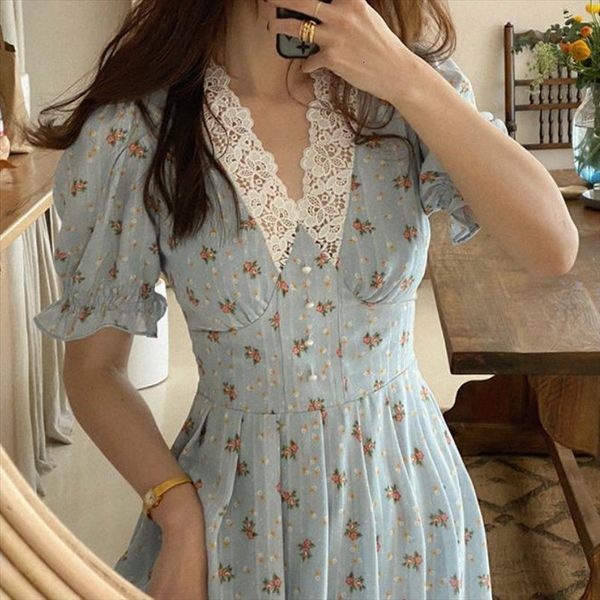 autumn floral cottagecore elegant women dresses vintage korean fashion lace chiffon v neck puff sleeve midi vestidos, Black;gray
autumn floral cottagecore elegant women dresses vintage korean fashion lace chiffon v neck puff sleeve midi vestidos, Black;gray