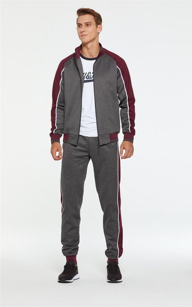 men's tracksuits sportswear casual autumn tracksuit men two pieces sets stand collar jackets sweatshirt pants joggers track suit runnin, Gray
men's tracksuits sportswear casual autumn tracksuit men two pieces sets stand collar jackets sweatshirt pants joggers track suit runnin, Gray