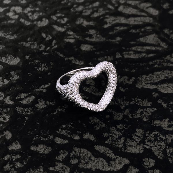 s925 sterling silver diamond love ring with side stones personality fashion design trend hip-hop style luxury brand monaco jewelry
s925 sterling silver diamond love ring with side stones personality fashion design trend hip-hop style luxury brand monaco jewelry