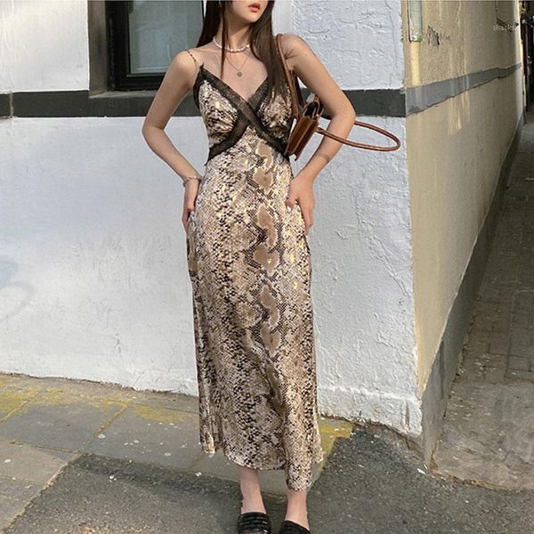 women design print strap dress splice lace v neck backless a-line dresses summer elegant off shoulder party casual, Black;gray
women design print strap dress splice lace v neck backless a-line dresses summer elegant off shoulder party casual, Black;gray