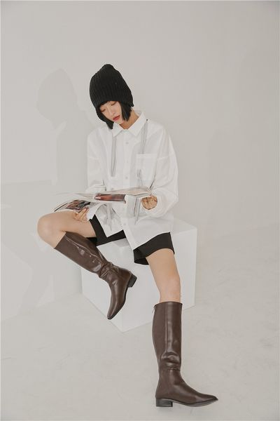 2021 new white braided strap designer for women long sleeve button up collar shirt loose autumn fashion clothing mhft
2021 new white braided strap designer for women long sleeve button up collar shirt loose autumn fashion clothing mhft