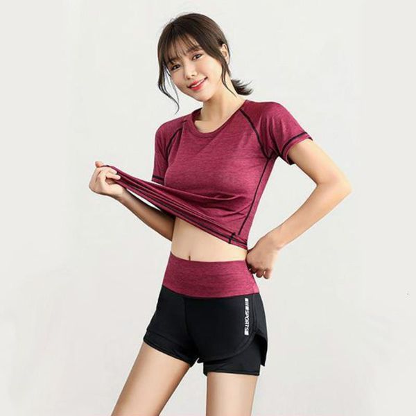 tracksuit women sport 2 piece set and shorts casual clothes plus size fitness shirt leggings shorts set, Gray
tracksuit women sport 2 piece set and shorts casual clothes plus size fitness shirt leggings shorts set, Gray