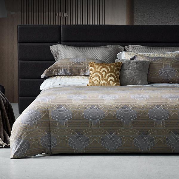 bedding sets luxurious european bed linen twin//king size duvet cover set double quilt sheets pillowcase
bedding sets luxurious european bed linen twin//king size duvet cover set double quilt sheets pillowcase