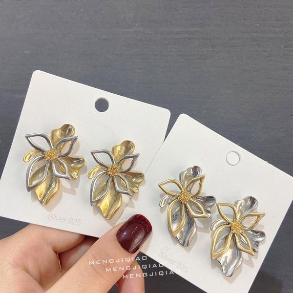 mengjiqiao wholesale fashion vintage gold color metal flower big stud earrings for women girls personality statement oorbellen, Silver
mengjiqiao wholesale fashion vintage gold color metal flower big stud earrings for women girls personality statement oorbellen, Silver