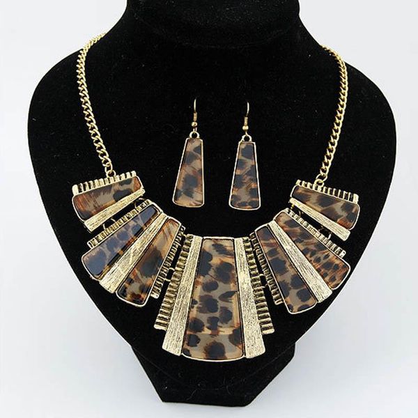 pendant necklaces womens europen and american style leopard jewelry sets hip hop print irregular long necklace earrings 21712, Silver
pendant necklaces womens europen and american style leopard jewelry sets hip hop print irregular long necklace earrings 21712, Silver
