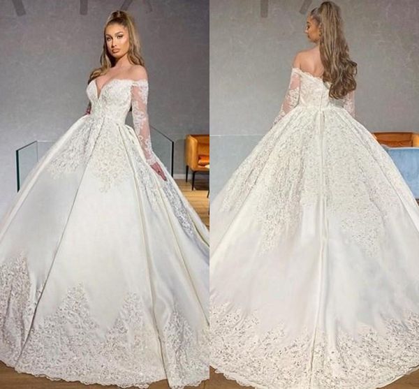 2021 princess wedding dresses ball gown off shoulder lace applique bridal gowns long sleeve sweep train plus size vestidos de novia al8806, White