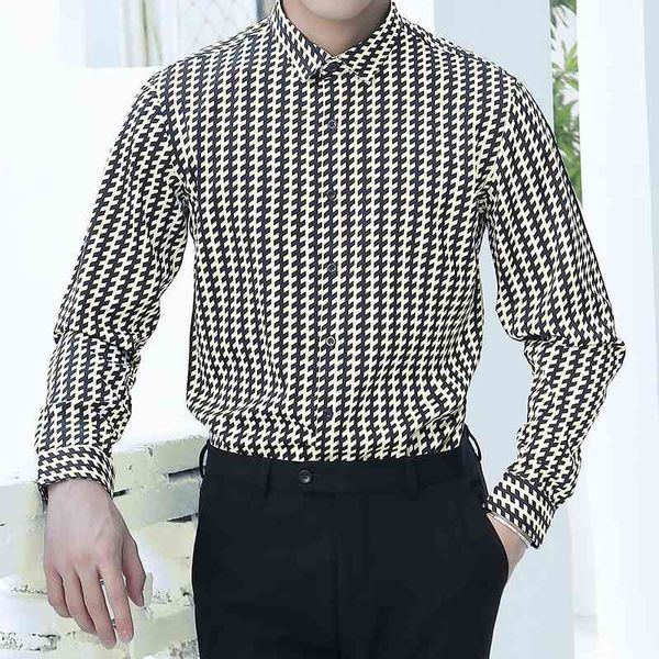 korean men shirts long sleeve striped casual shirt male slim fit business dress shirts streetwear socia lclothing chemise homme 210527, White;black
korean men shirts long sleeve striped casual shirt male slim fit business dress shirts streetwear socia lclothing chemise homme 210527, White;black