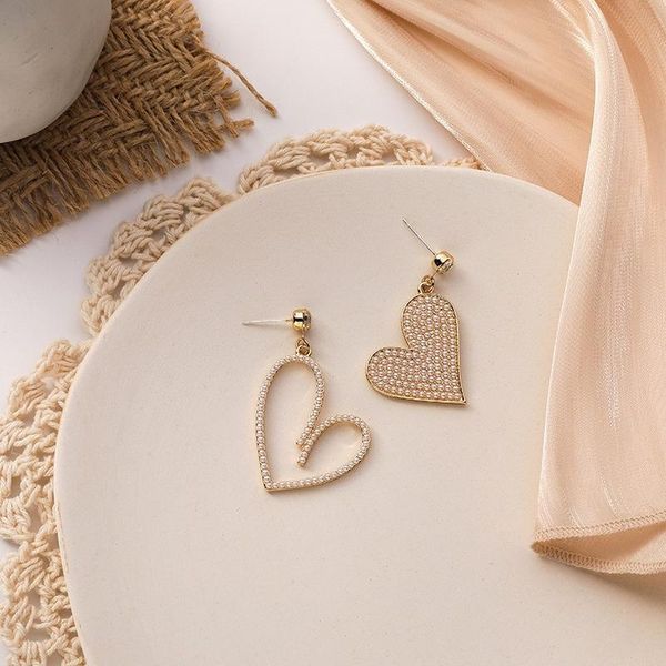 stud 1 pair asymmetric love heart earrings for women metal gold color pearl girls summer jewelry, Golden;silver
stud 1 pair asymmetric love heart earrings for women metal gold color pearl girls summer jewelry, Golden;silver