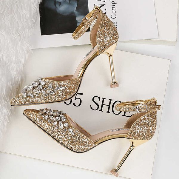 2021 women summer 9.5cm high heels crystal luxury sandals lady glitter bling pumps footwear sequins wedding bridal sandles shoes y0721, Black
2021 women summer 9.5cm high heels crystal luxury sandals lady glitter bling pumps footwear sequins wedding bridal sandles shoes y0721, Black