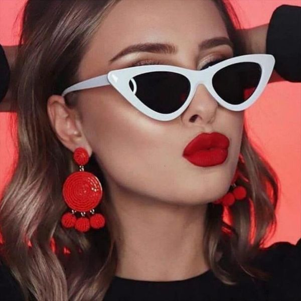 Cool Triangle Cat Eye Sunglasses Women Brand Designer Vintage Retro Transparent Ocean Sunglass Ladies Sexy Black Sun Glasses, White;black
Cool Triangle Cat Eye Sunglasses Women Brand Designer Vintage Retro Transparent Ocean Sunglass Ladies Sexy Black Sun Glasses, White;black