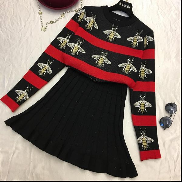 women print sweaters skirts sets long sleeve knit pullover pleated skirt 2pcs suits for woman, Gray
women print sweaters skirts sets long sleeve knit pullover pleated skirt 2pcs suits for woman, Gray