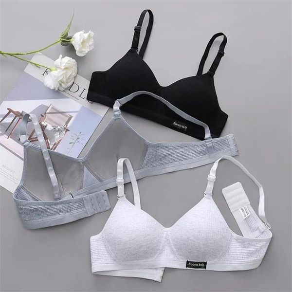 bras ladies' fashion elegant v triangle cup seamless smooth cotton thin bra wirepush-up gathering one-piece bralette underwear, Red;black
bras ladies' fashion elegant v triangle cup seamless smooth cotton thin bra wirepush-up gathering one-piece bralette underwear, Red;black