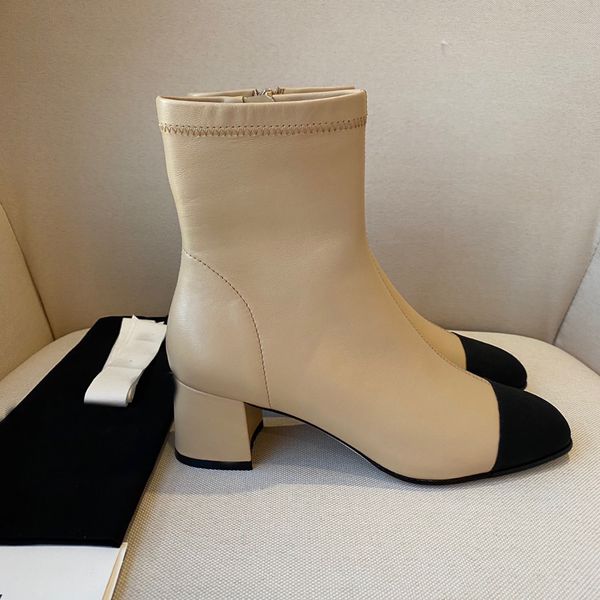 women's high-heeled snow boots, leather ankle boots, thick-heeled martin shoes, printed leather, thick-soled desert lace box, 100% genu, Black
women's high-heeled snow boots, leather ankle boots, thick-heeled martin shoes, printed leather, thick-soled desert lace box, 100% genu, Black