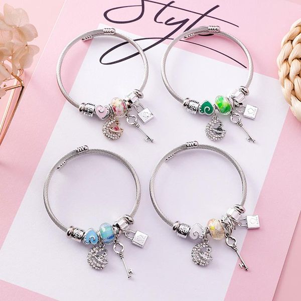 charm bracelets 2021 stainless steel silver color bangles rhinetone moon heart lock key for women girl's jewelry, Golden;silver
charm bracelets 2021 stainless steel silver color bangles rhinetone moon heart lock key for women girl's jewelry, Golden;silver