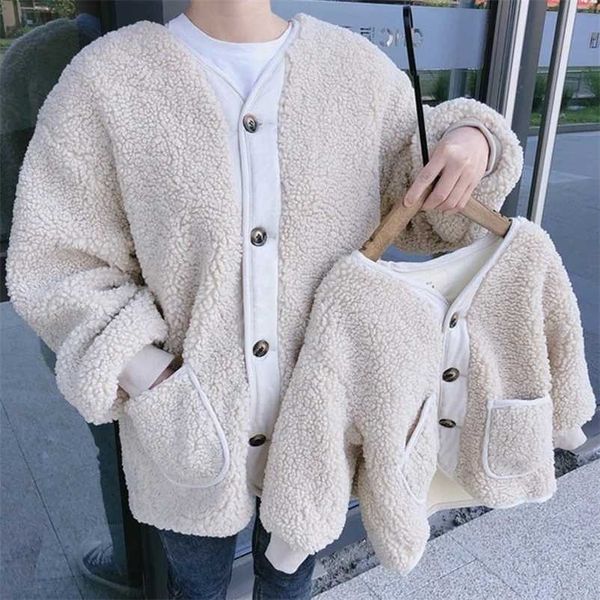 parent-child clothes boys mother girl jacket lamb wool velvet padded fall winter korean cardigan warm children's coat 211204, Blue;gray
parent-child clothes boys mother girl jacket lamb wool velvet padded fall winter korean cardigan warm children's coat 211204, Blue;gray