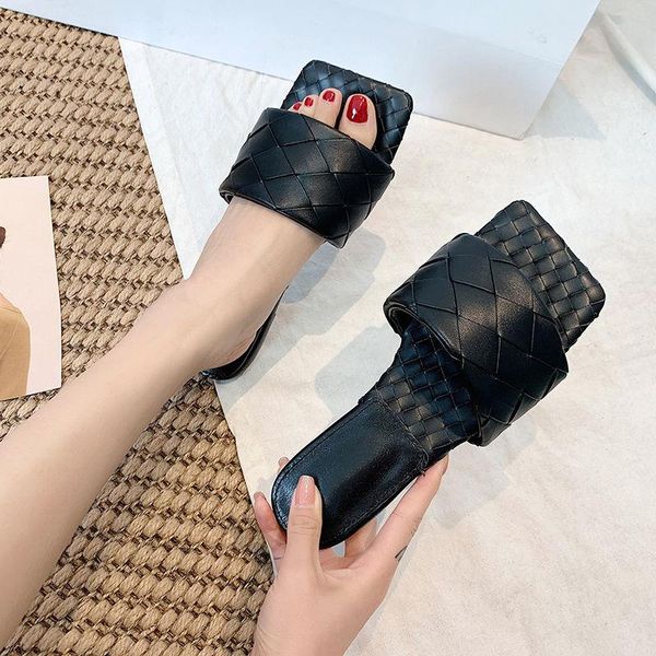 slippers summer shoes beach slipper fashion brand leather wild female sandals original outdoor slides black women
slippers summer shoes beach slipper fashion brand leather wild female sandals original outdoor slides black women
