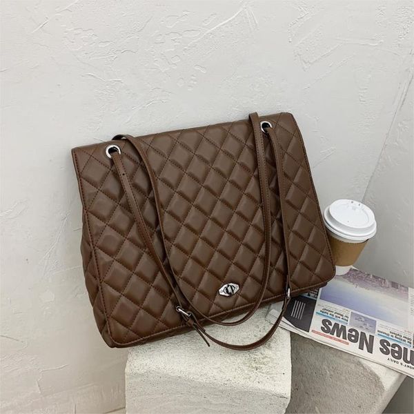 evening bags lattice large armpit bag 2021 fashion pu leather women's designer handbag capacity shoulder messenger
evening bags lattice large armpit bag 2021 fashion pu leather women's designer handbag capacity shoulder messenger