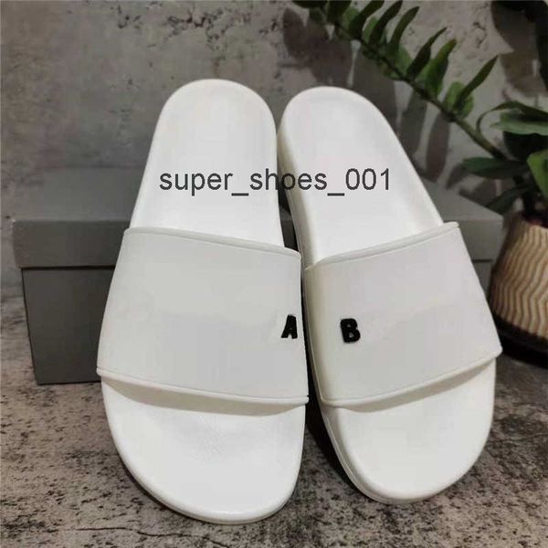 2022 mens womens slippers summer rubber sandals beach slide fashion scuffs t indoor shoes slipper sandal size 36-46, Black
2022 mens womens slippers summer rubber sandals beach slide fashion scuffs t indoor shoes slipper sandal size 36-46, Black
