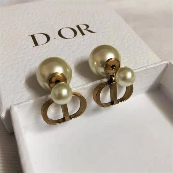 87% off wholesale shop family earrings pearl new simple wind earrings women's brass anti allergy, Golden
87% off wholesale shop family earrings pearl new simple wind earrings women's brass anti allergy, Golden