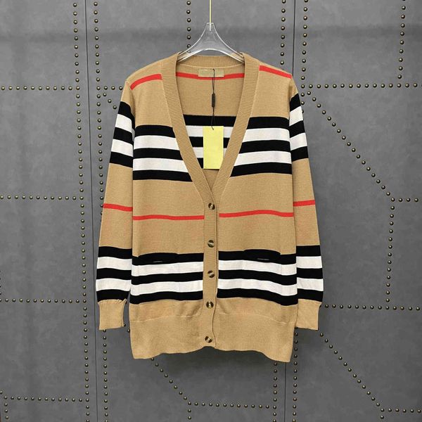 ad092507 21ss autumn new b women's sweater stripe casual v-neck cardigan sweater, White;black
ad092507 21ss autumn new b women's sweater stripe casual v-neck cardigan sweater, White;black