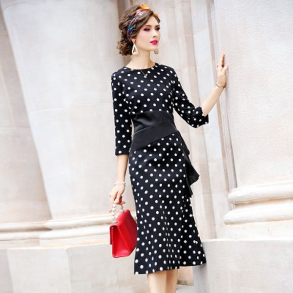 2021 new office lady slim solid autumn spring casual dress women's print stitching split professional patchwork white dot skirt plus ac, Black;gray
2021 new office lady slim solid autumn spring casual dress women's print stitching split professional patchwork white dot skirt plus ac, Black;gray
