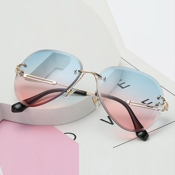 rimless round sunglasses women men brand designer ins pilot sun glasses for female summer shades, White;black
rimless round sunglasses women men brand designer ins pilot sun glasses for female summer shades, White;black