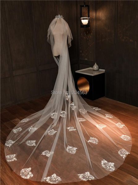 bridal veils chic two-layer luxury lace wedding veil with flowers long comb accessoriesjd2021, Black
bridal veils chic two-layer luxury lace wedding veil with flowers long comb accessoriesjd2021, Black