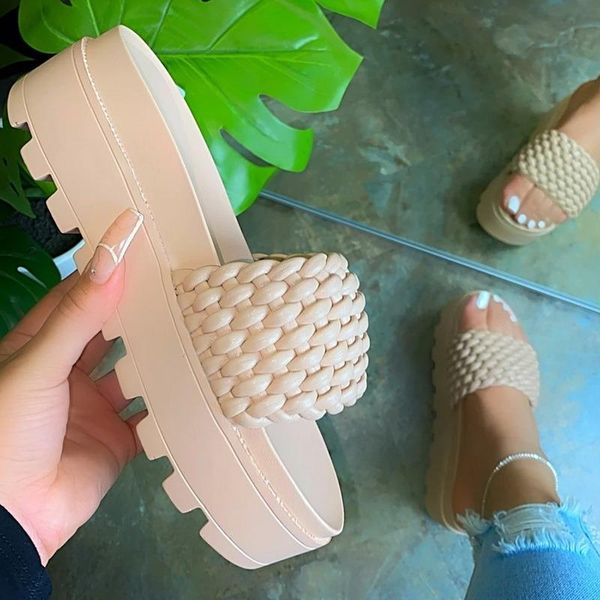 slippers 2021 fashion weave women casual flat heels shoes slides summer flip flops beach sandal slipper plus size, Black
slippers 2021 fashion weave women casual flat heels shoes slides summer flip flops beach sandal slipper plus size, Black