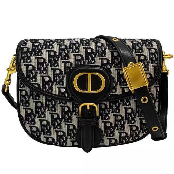 d 2021 new style bow half round saddle bag old flower one shoulder slant cross star leather women's bagszly
d 2021 new style bow half round saddle bag old flower one shoulder slant cross star leather women's bagszly