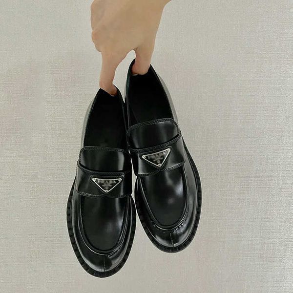 martin boots shoes heightening single shoe p family round head women's sho with thick heels and triangular label lefu sho with one foot, Black
martin boots shoes heightening single shoe p family round head women's sho with thick heels and triangular label lefu sho with one foot, Black