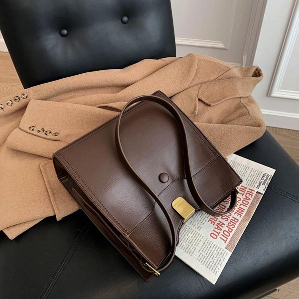 shoulder bags fashion womens handbags this autumn and winter large capacity women's fashion, versatile cross carrying bag, red purses
shoulder bags fashion womens handbags this autumn and winter large capacity women's fashion, versatile cross carrying bag, red purses