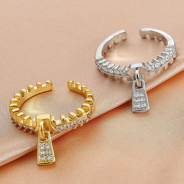wedding rings 2021 fashion retro adjustable zigzag zipper ring zircon creative opening jewelry for women accessories gift party couple, Slivery;golden
wedding rings 2021 fashion retro adjustable zigzag zipper ring zircon creative opening jewelry for women accessories gift party couple, Slivery;golden