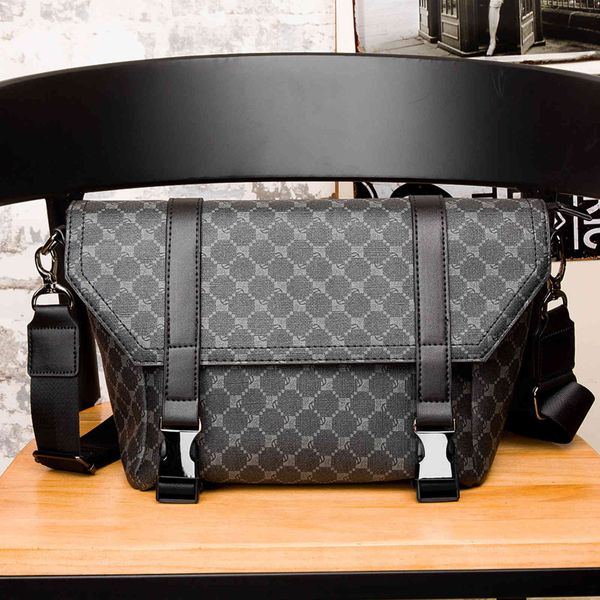 Briefcase Men's Daily Leisure Shoulder Bag 2021 Summer Lattice Messenger Student Street Personalized Backpack, Black;red
Briefcase Men's Daily Leisure Shoulder Bag 2021 Summer Lattice Messenger Student Street Personalized Backpack, Black;red