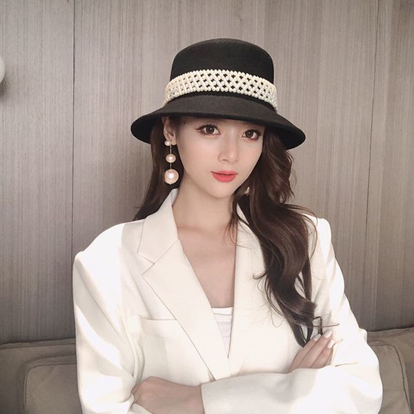 luxury french custom wool hat women's autumn and winter new celebrity dome pearl lampshade hat hepburn wind basin hat tide, Blue;gray
luxury french custom wool hat women's autumn and winter new celebrity dome pearl lampshade hat hepburn wind basin hat tide, Blue;gray