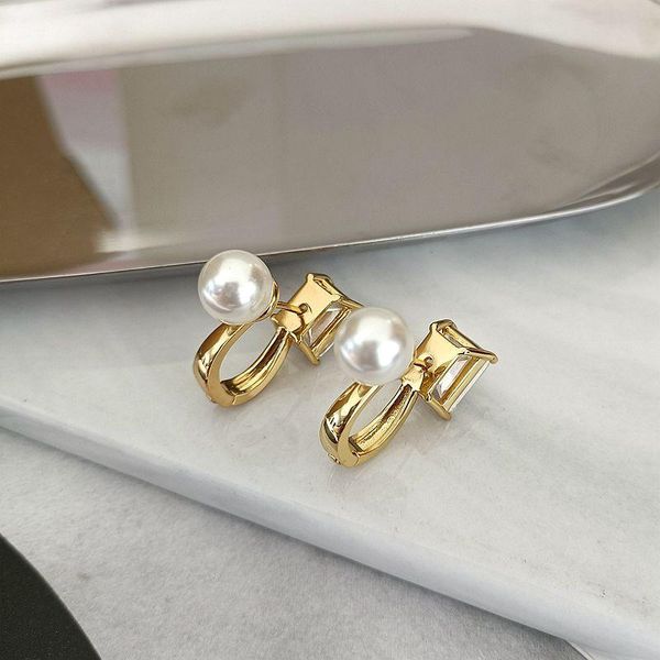 hoop & huggie european and american fashion brand jewelry wholesale personalized pearl double-sided wear women's earrings, Golden;silver
hoop & huggie european and american fashion brand jewelry wholesale personalized pearl double-sided wear women's earrings, Golden;silver