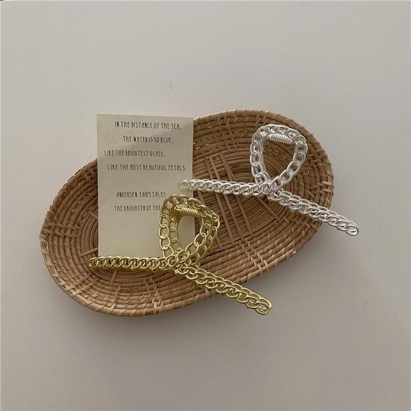 hair accessories 2021 vintage metal gripper pearl rhinestone cross gold silver gray color large bath clip for women
hair accessories 2021 vintage metal gripper pearl rhinestone cross gold silver gray color large bath clip for women