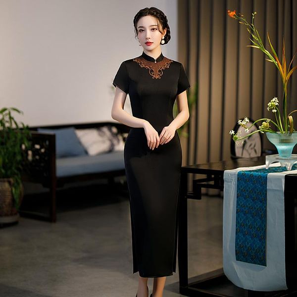 ethnic clothing black women embroidery cheongsam skirt slim side split satin straight qipao dresses elegant retro stand collar chinese dress, Red
ethnic clothing black women embroidery cheongsam skirt slim side split satin straight qipao dresses elegant retro stand collar chinese dress, Red