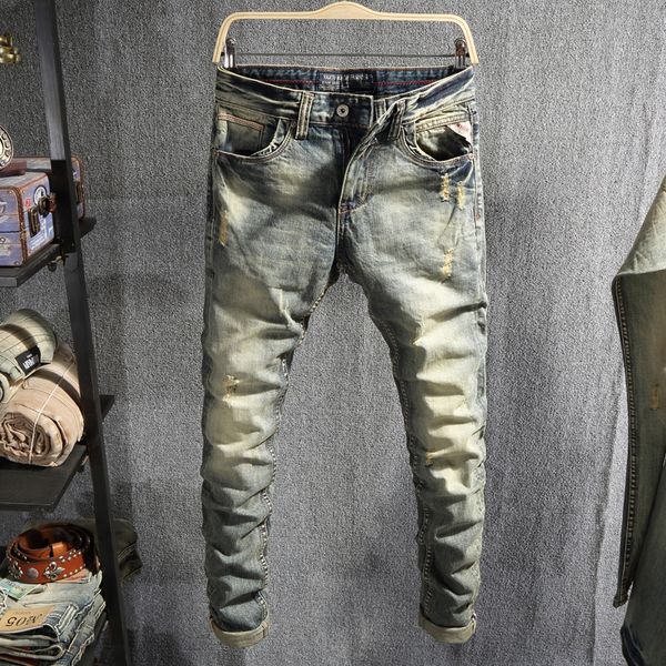 2021 new italian style fashion retro yellow washed slim fit ripped men hip hop pants streetwear vintage designer jeans nb96, Blue
2021 new italian style fashion retro yellow washed slim fit ripped men hip hop pants streetwear vintage designer jeans nb96, Blue