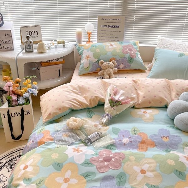 oil painting elegant style flower quilt cover four piece set of cotton bedding
oil painting elegant style flower quilt cover four piece set of cotton bedding